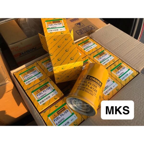 กรองโซล่า Corner 6136-71-6120 FUEL FILTER KOMATSU กรองเหลือง